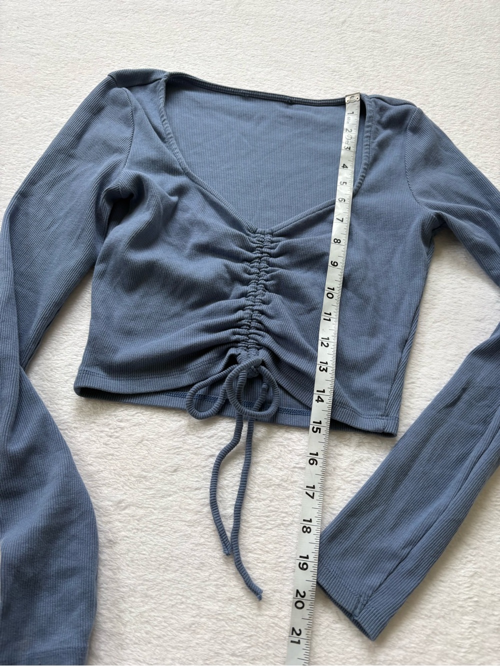 Ruched V-Neck Long Sleeve Crop Top - Blue - Picture 3 of 6